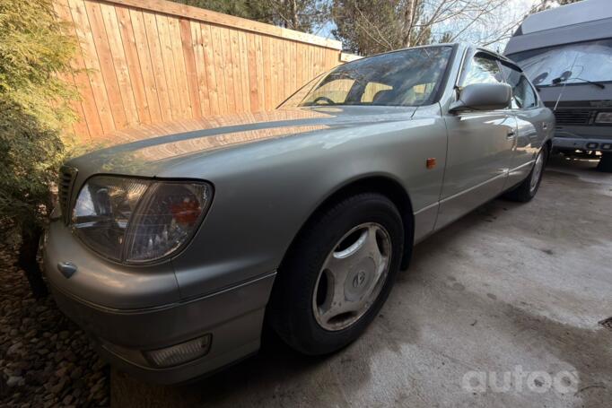 Lexus LS 2 generation Sedan