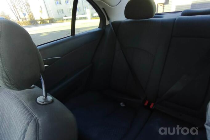 Mercedes-Benz E-Class W211 Sedan