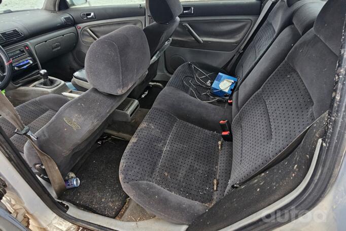 Volkswagen Passat B5 Sedan 4-doors