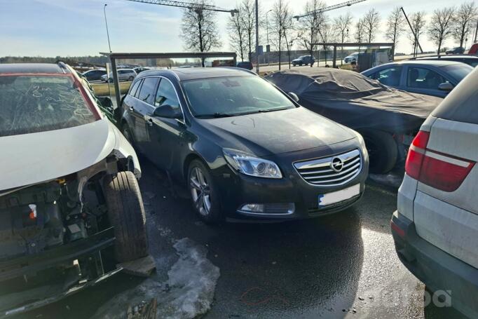 Opel Insignia A Sports Tourer wagon 5-doors