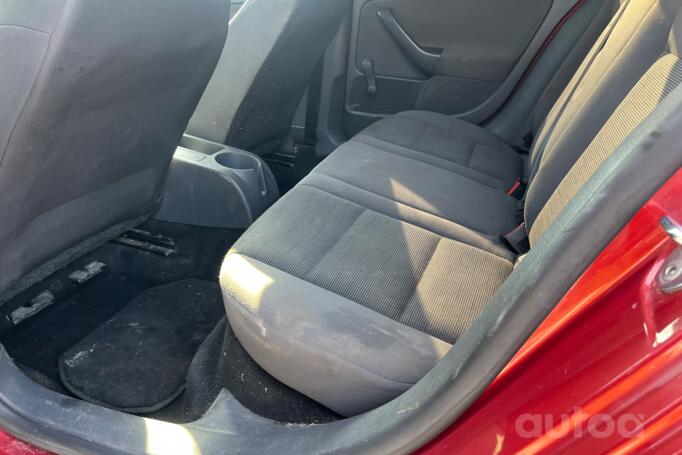 Volkswagen Golf 5 generation Hatchback 5-doors