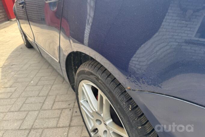 Volkswagen Passat B6 wagon 5-doors