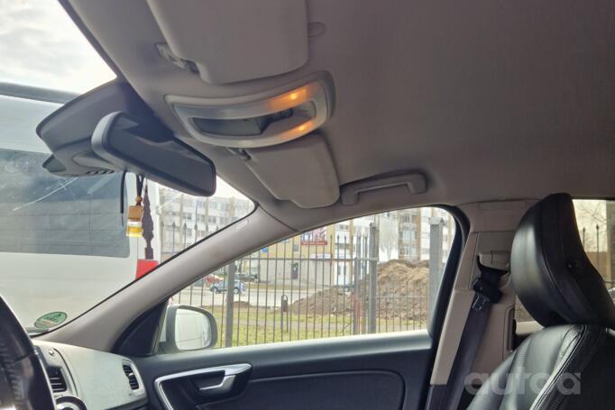 Volvo S60 2 generation Sedan