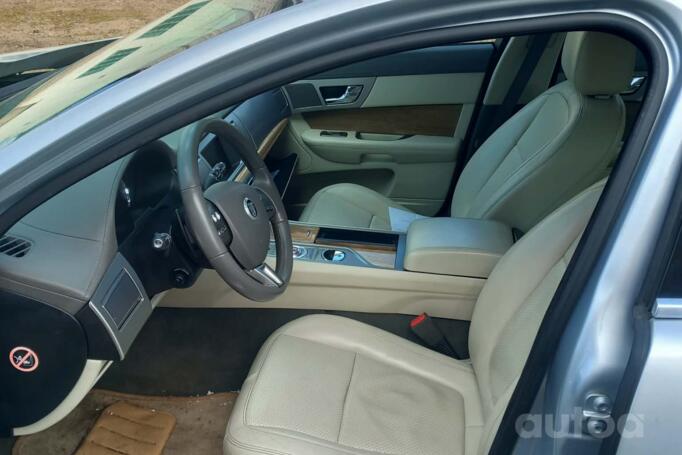 Jaguar XF X250 Sedan 4-doors