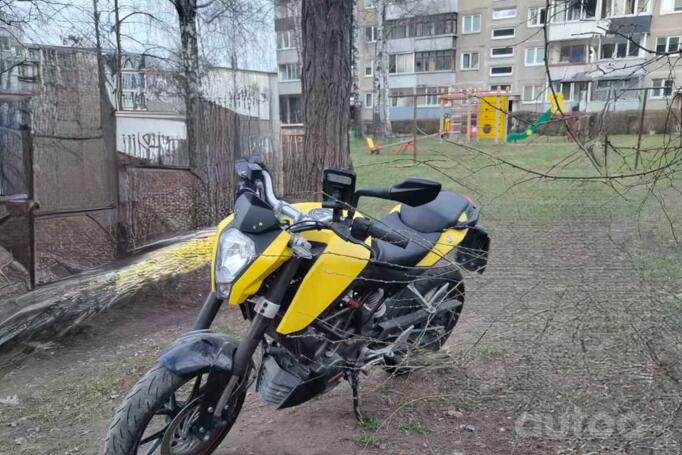 KTM Duke
