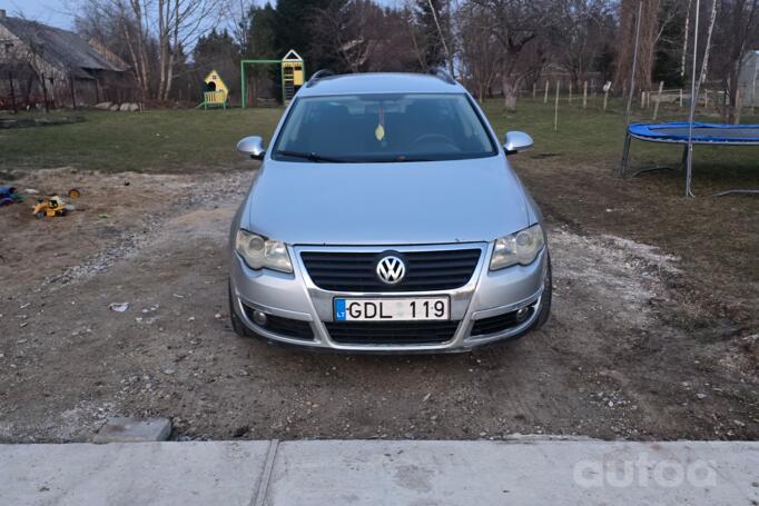 Volkswagen Passat B6 wagon 5-doors