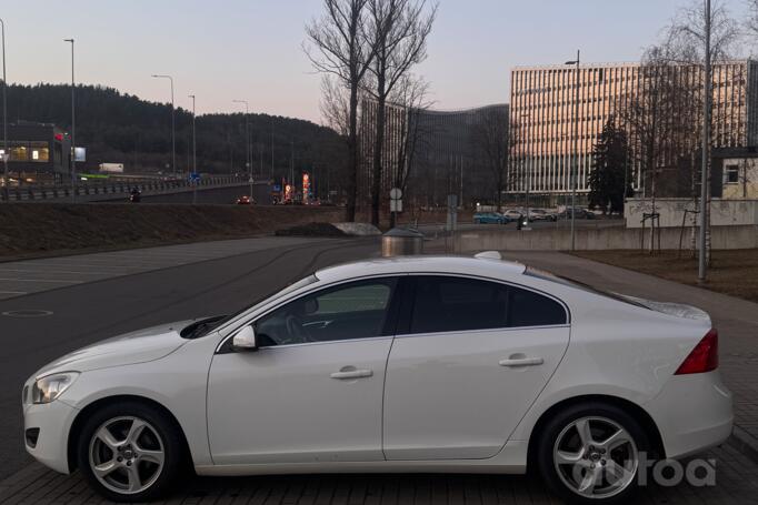 Volvo S60 2 generation Sedan