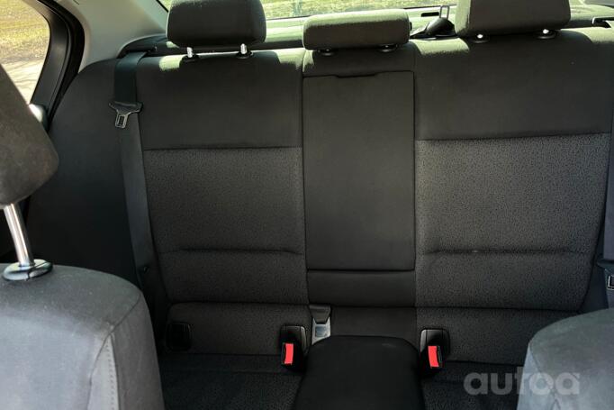 BMW 3 Series E90/E91/E92/E93 Sedan