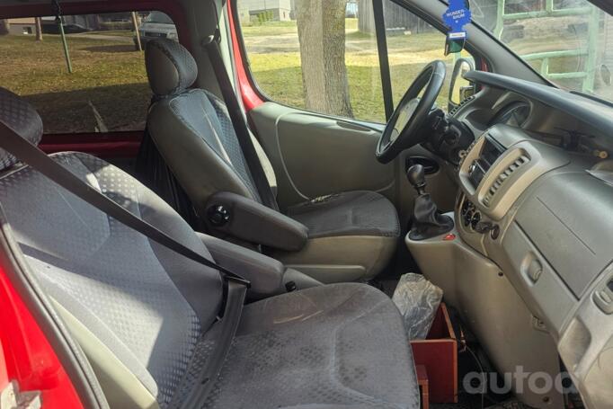 Renault Trafic 2 generation [restyling] Minivan