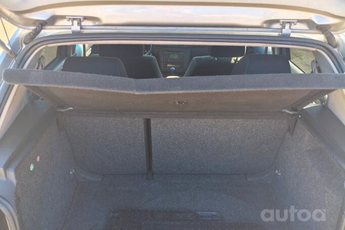 Volkswagen Golf 4 generation Hatchback 5-doors