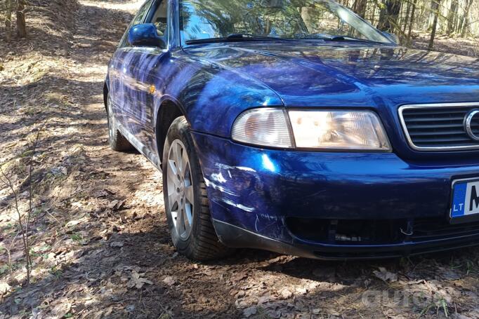 Audi A4 B5 Avant wagon 5-doors