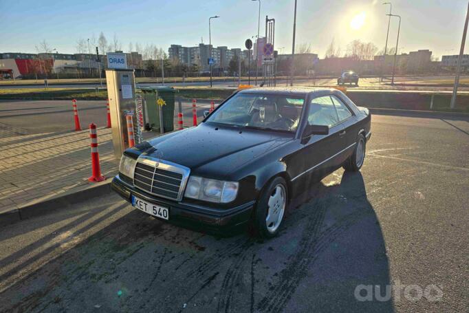 Mercedes-Benz W124