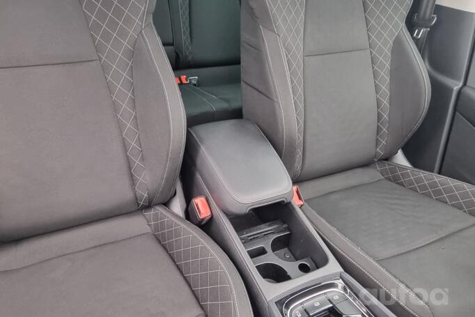 Skoda Karoq 1 generation Crossover