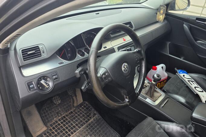 Volkswagen Passat B6 Sedan 4-doors