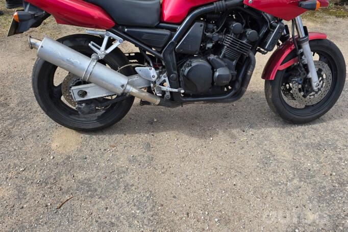 Yamaha FZS 600 Fazer