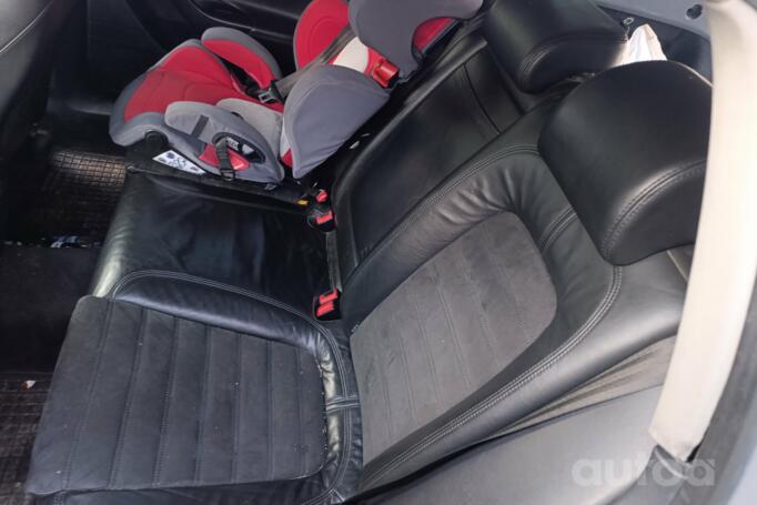 Volkswagen Passat B6 wagon 5-doors