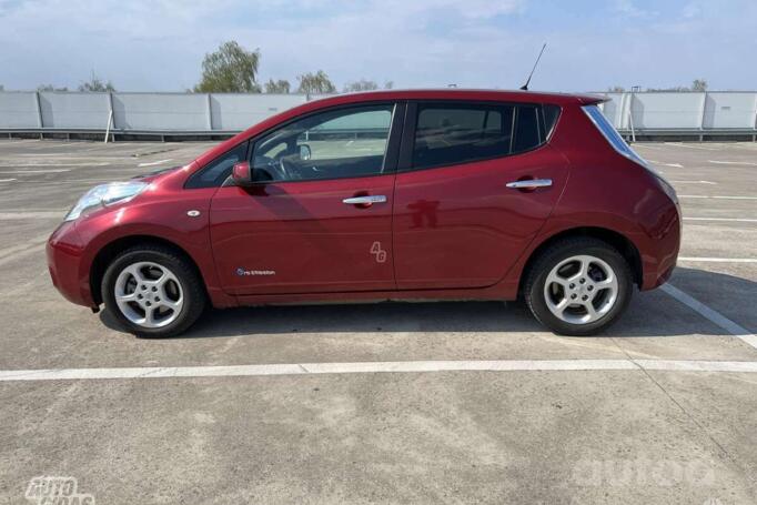 Nissan Leaf 1 generation Hatchback