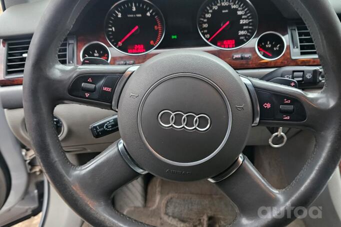Audi A8 D3/4E Sedan