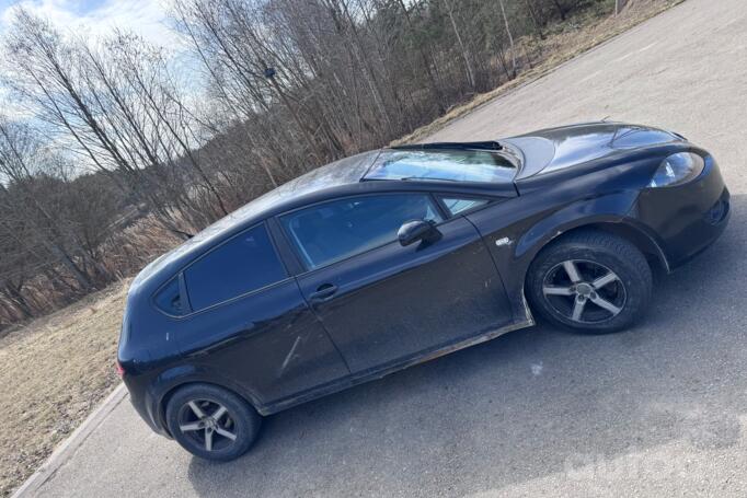 SEAT Leon 2 generation Hatchback 5-doors