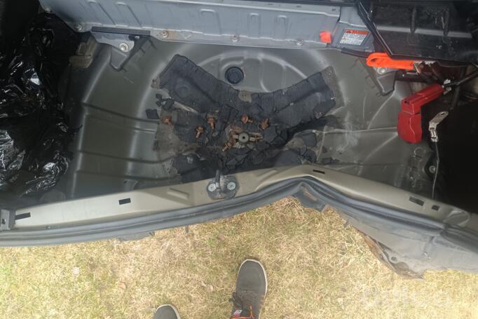 Toyota Auris 2 generation Hybrid hatchback 5-doors