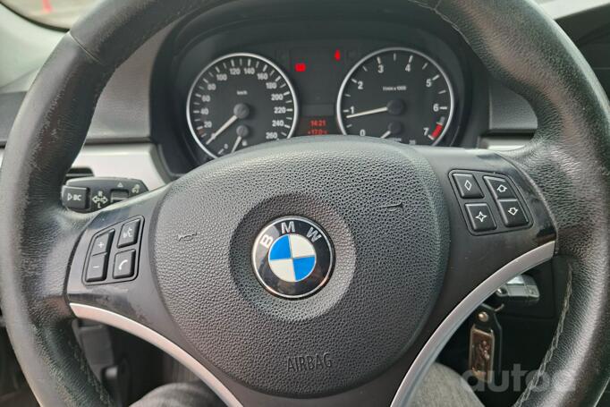 BMW 3 Series E90/E91/E92/E93 Sedan