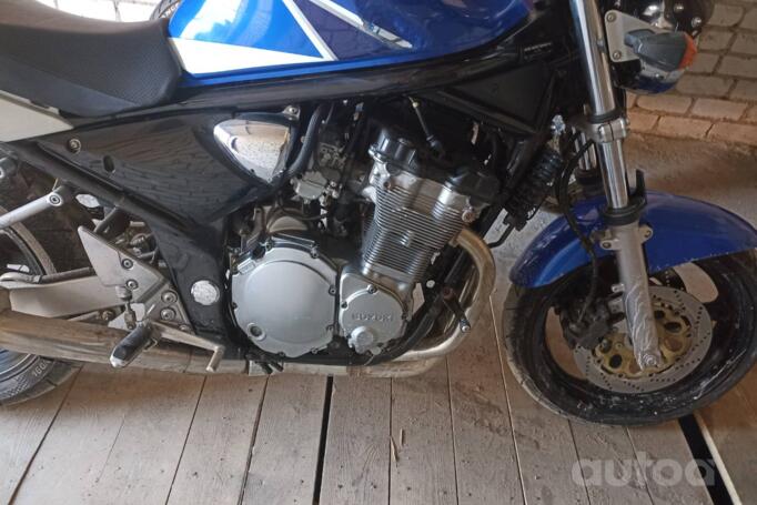 Suzuki GSF600S