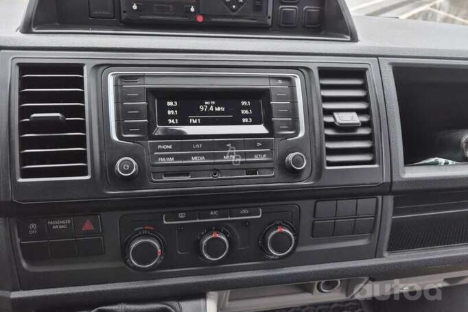 Volkswagen Transporter T6 Kombi minivan 4-doors