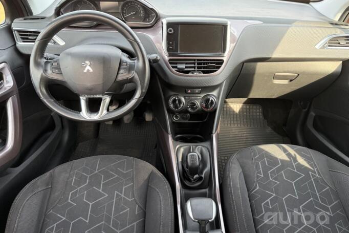 Peugeot 2008 1 generation Crossover