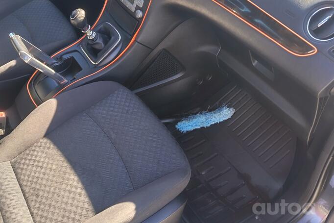 Ford Galaxy 2 generation Minivan