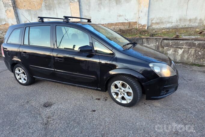 Opel Zafira B Minivan 5-doors