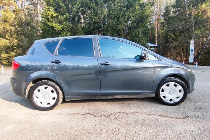 SEAT Toledo 3 generation Hatchback