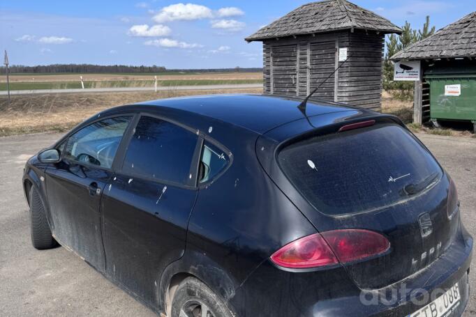 SEAT Leon 2 generation Hatchback 5-doors