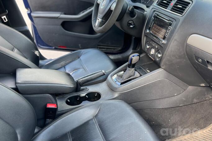 Volkswagen Jetta 6 generation Sedan