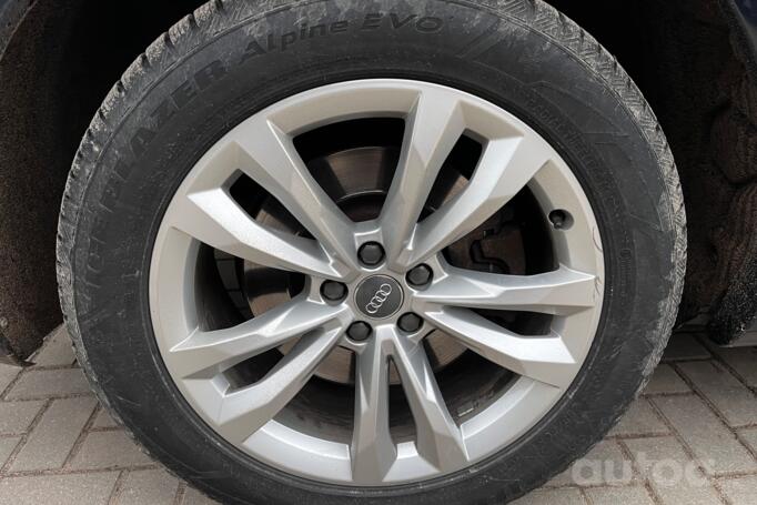 Audi Q7 4M Crossover