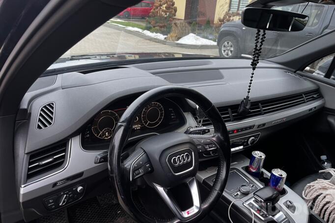 Audi Q7 4M Crossover