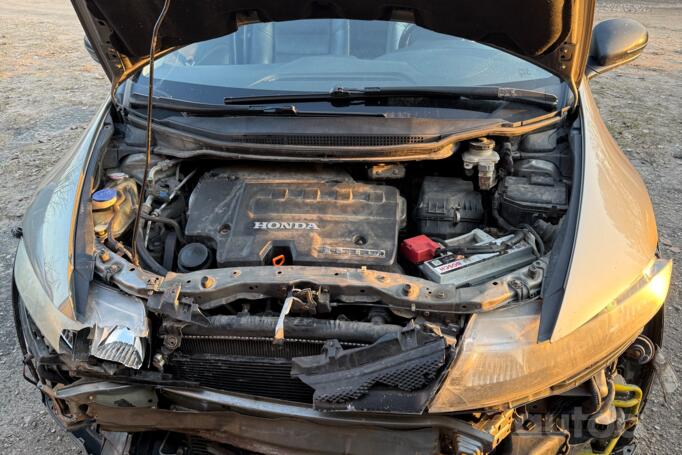 Honda Civic 8 generation Hatchback 5-doors