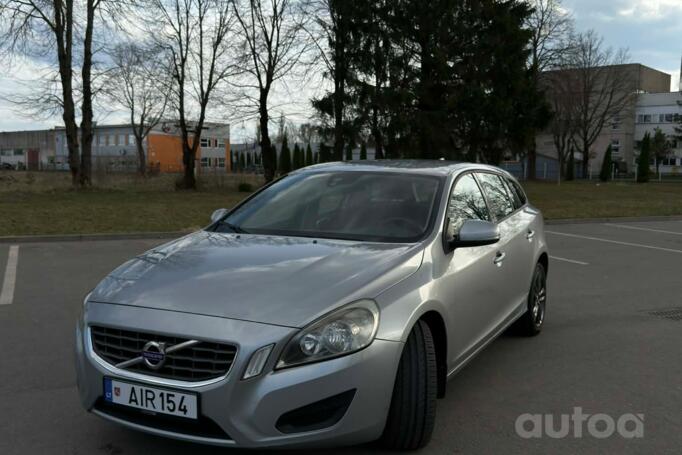 Volvo V60 1 generation wagon