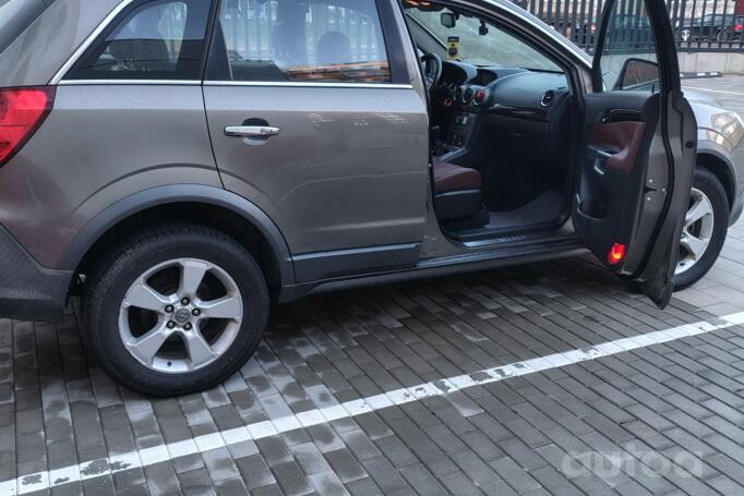 Opel Antara 1 generation Crossover