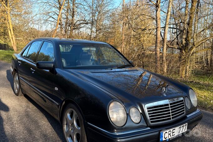 Mercedes-Benz E-Class W210 Sedan