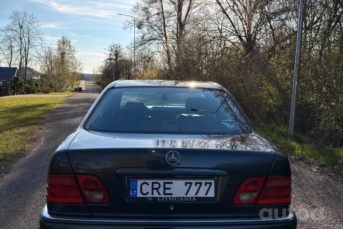 Mercedes-Benz E-Class W210 Sedan