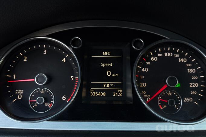 Volkswagen Passat B6 wagon 5-doors