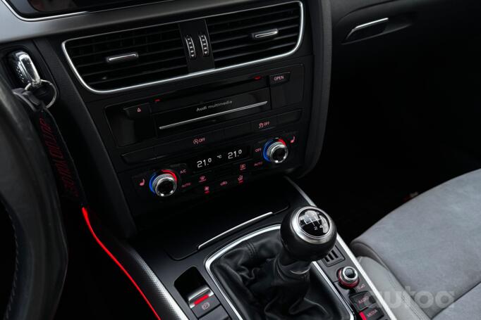 Audi A4 B8/8K [restyling] Avant wagon 5-doors