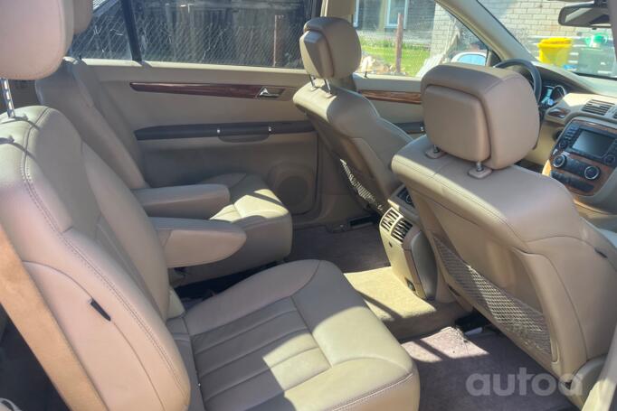 Mercedes-Benz R-Class W251 Minivan