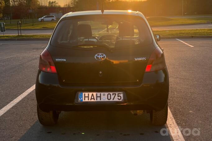 Toyota Yaris 2 generation