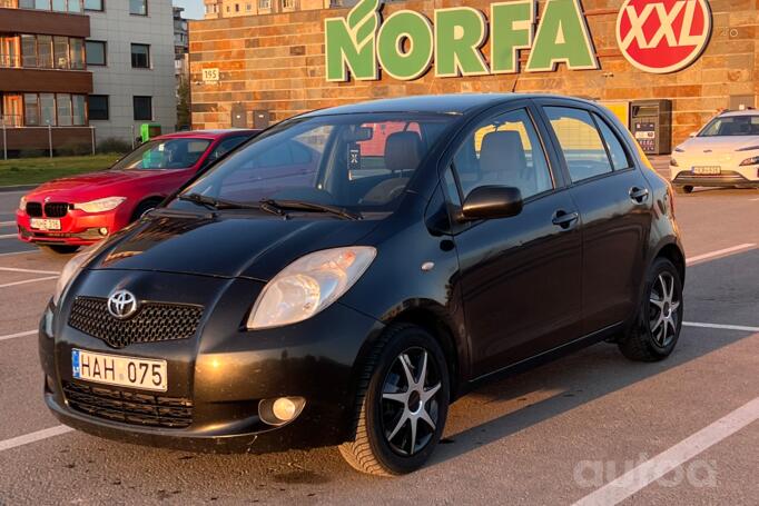 Toyota Yaris 2 generation