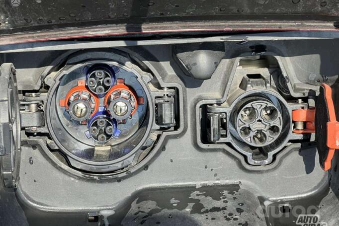 Nissan Leaf 1 generation Hatchback