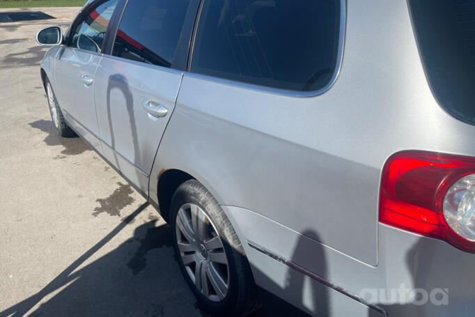 Volkswagen Passat B6 wagon 5-doors