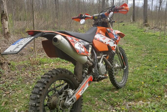 KTM 525