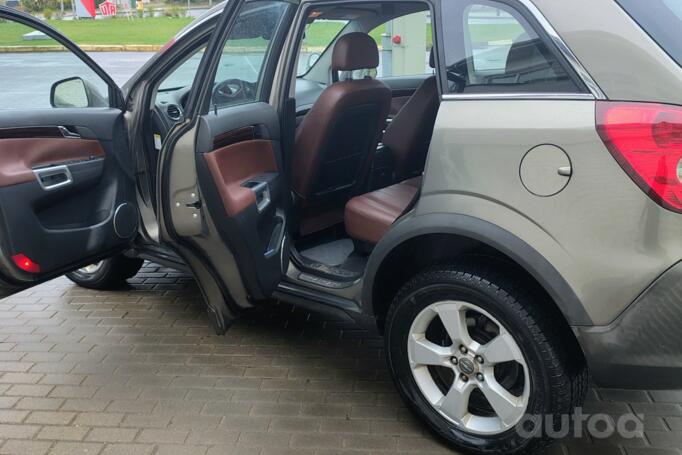 Opel Antara 1 generation Crossover