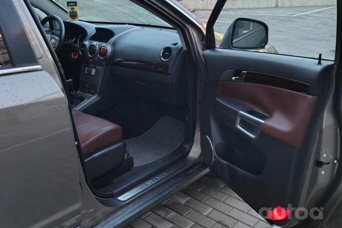 Opel Antara 1 generation Crossover